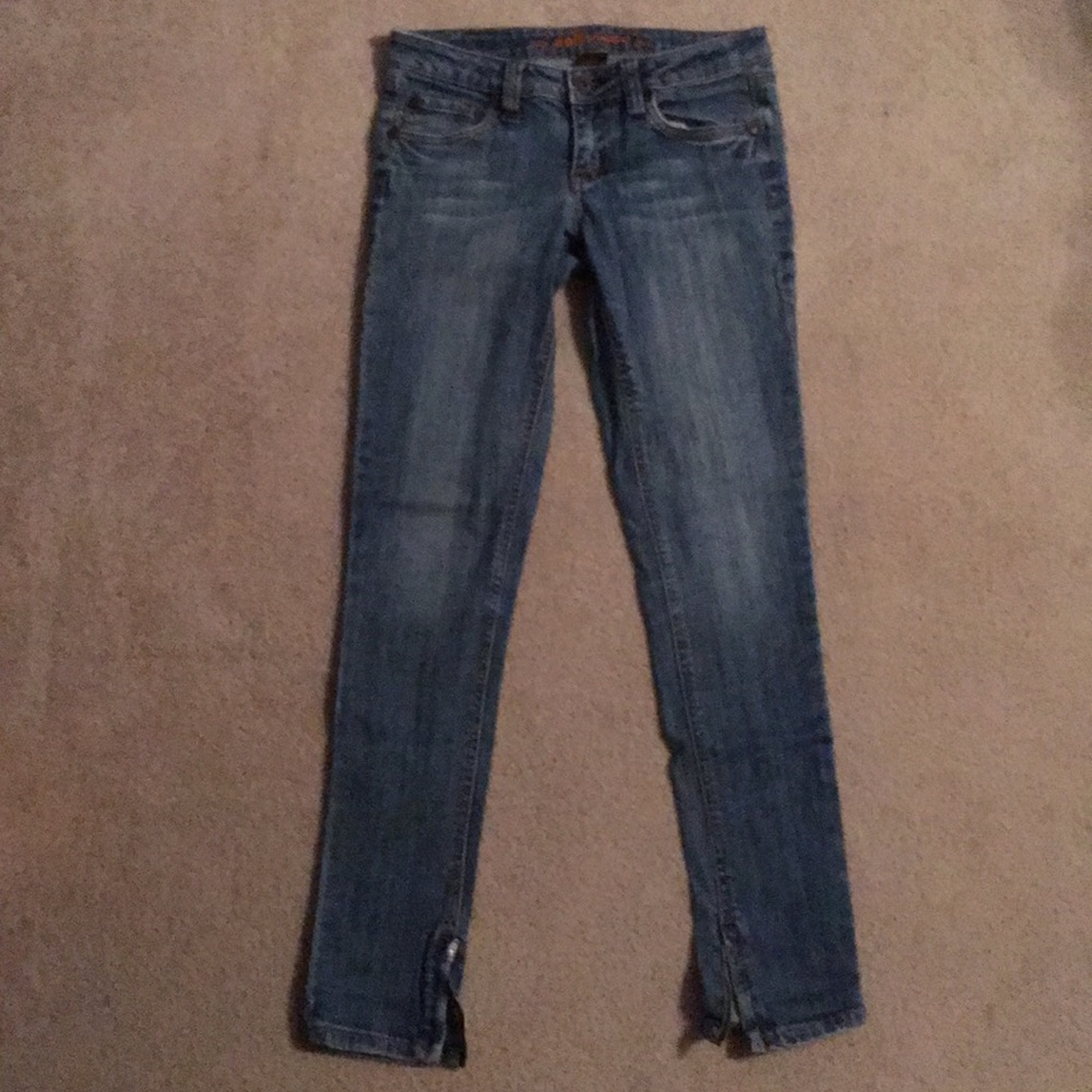 Size 5 Dollhouse Skinnies